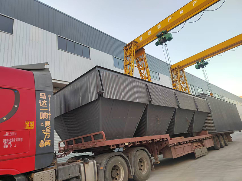 發(fā)往山東東營TZMC140—5行噴脈沖袋式除塵器